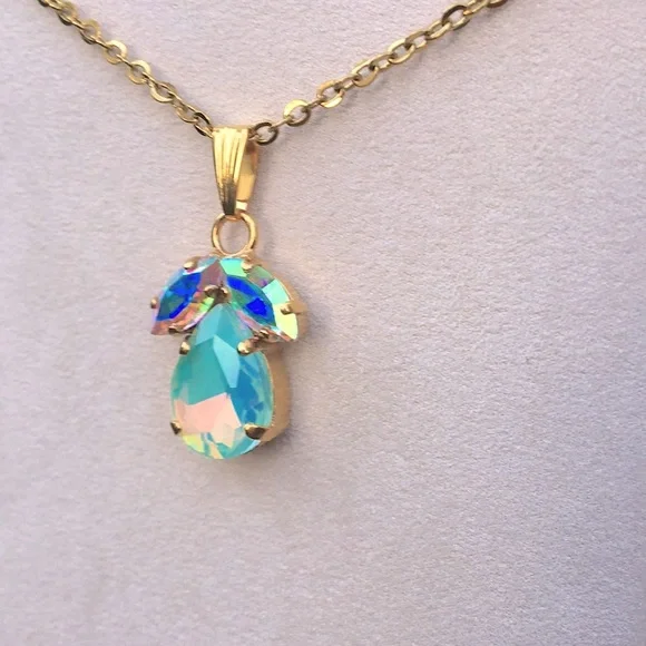Green Opal Aurora Borealis + Gold Pear Marquis Crystal Pendant Drop Necklace - Picture 7 of 9